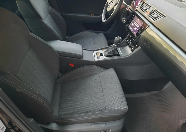 Skoda Superb cena 127900 przebieg: 85000, rok produkcji 2022 z Sobótka małe 631